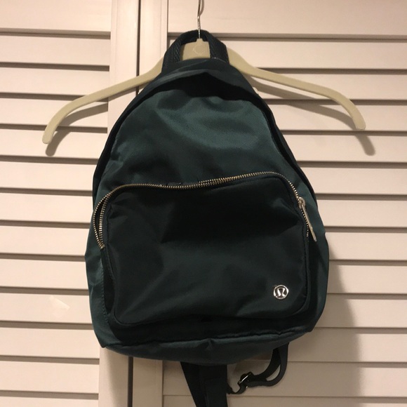 lululemon everywhere backpack mini